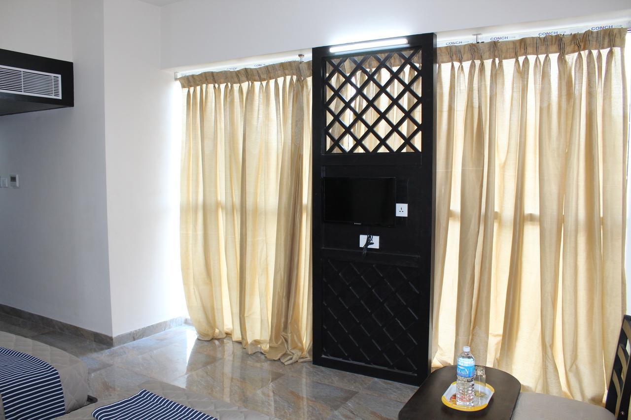 Hotel Jaidharshini Palace Kumbakonam Eksteriør bilde